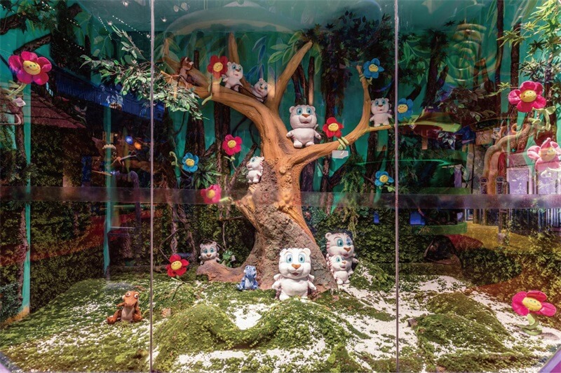 雕塑廠家制作,不飽和聚酯樹脂，石膏粉，雕塑泥，硅膠，硅橡膠，樹脂，玻璃鋼，樹脂工藝品，鼎元實(shí)業(yè)，鼎元陽塑