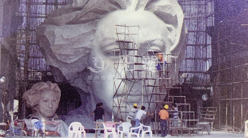 橘子洲頭毛澤東青年像